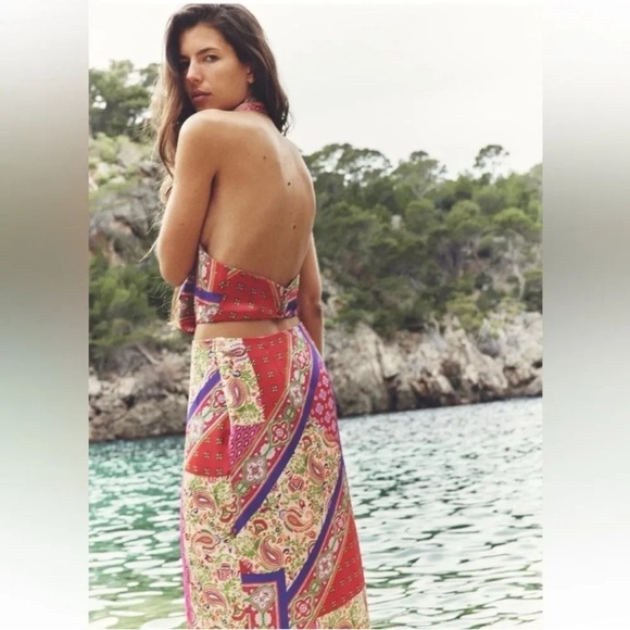 ZARA PATCHWORK PRINTED HALTER NECK MIDI DRESS - Picture 4 of 8